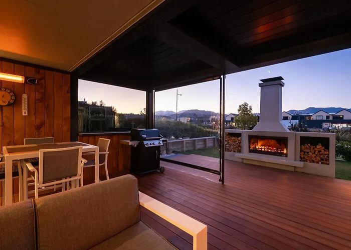 Brand New Escape - Outdoor Fire *